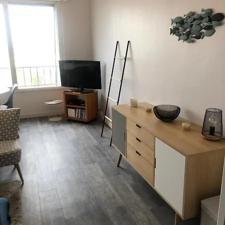 Vue Terre Et Apartment *